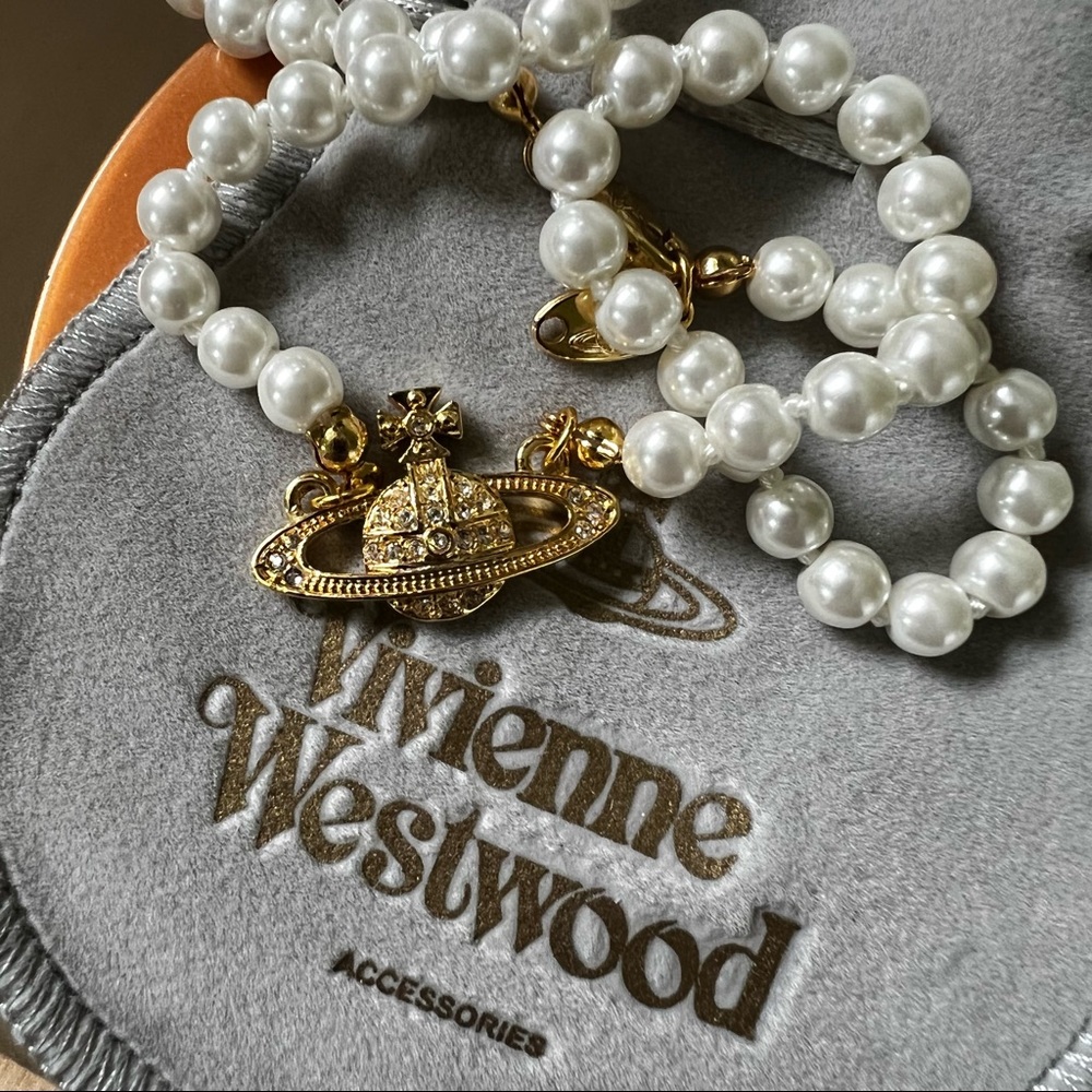 VW Pearl Choker Necklace Tik Tok